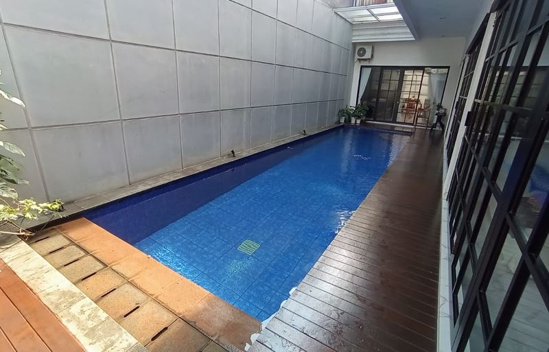 Kolam Renang Tanpa Bahan Kimia Surabaya